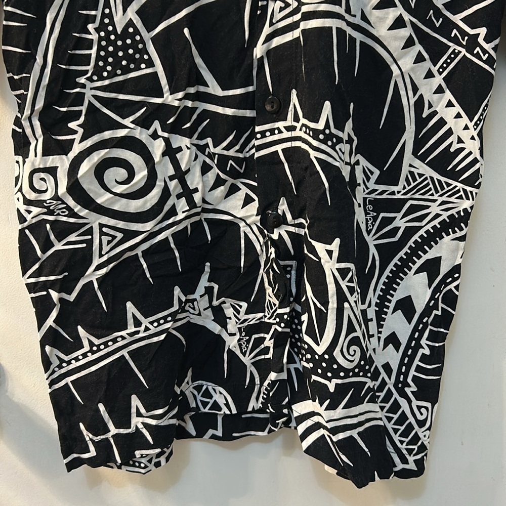 Missing Polynesia Black And White Patterned Men’s… - image 4